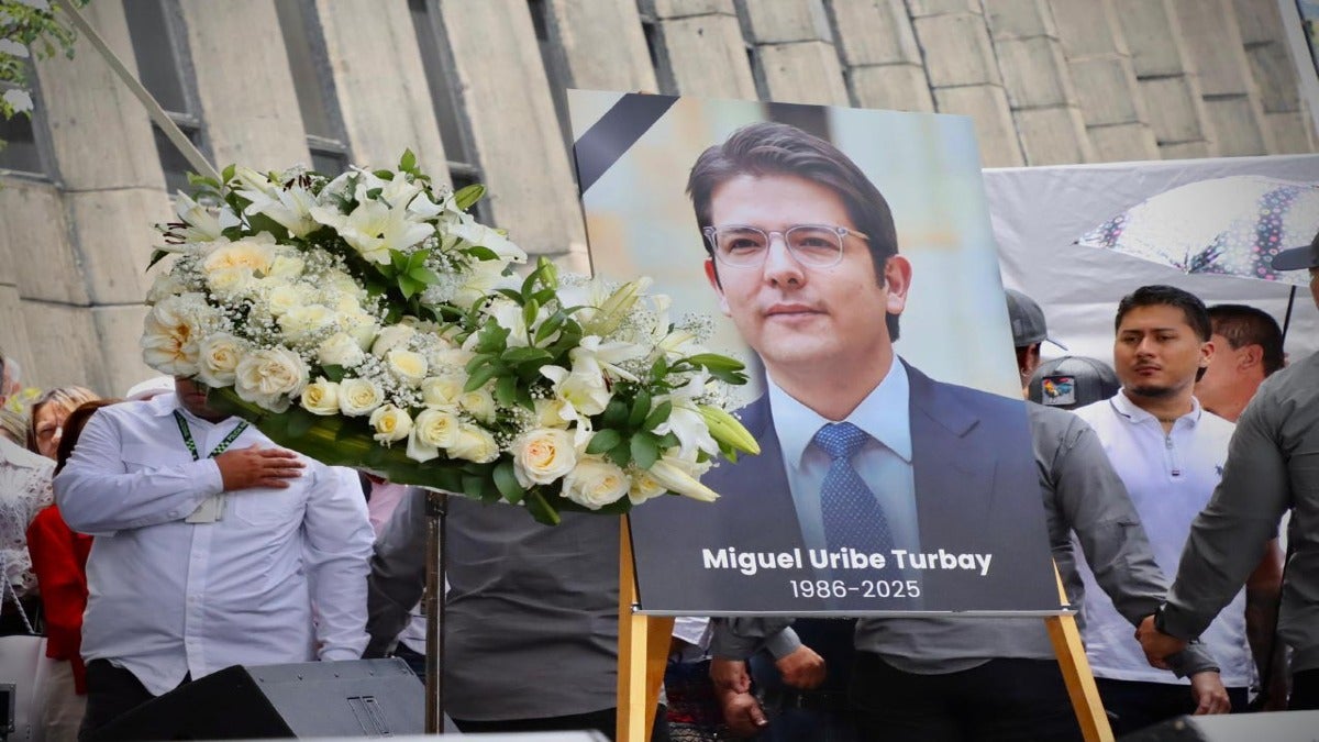 Misa Miguel Uribe, en Medellín