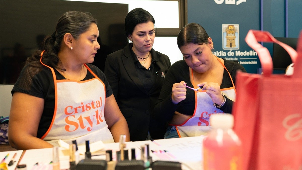 Mujeres capacitadas en Medellín