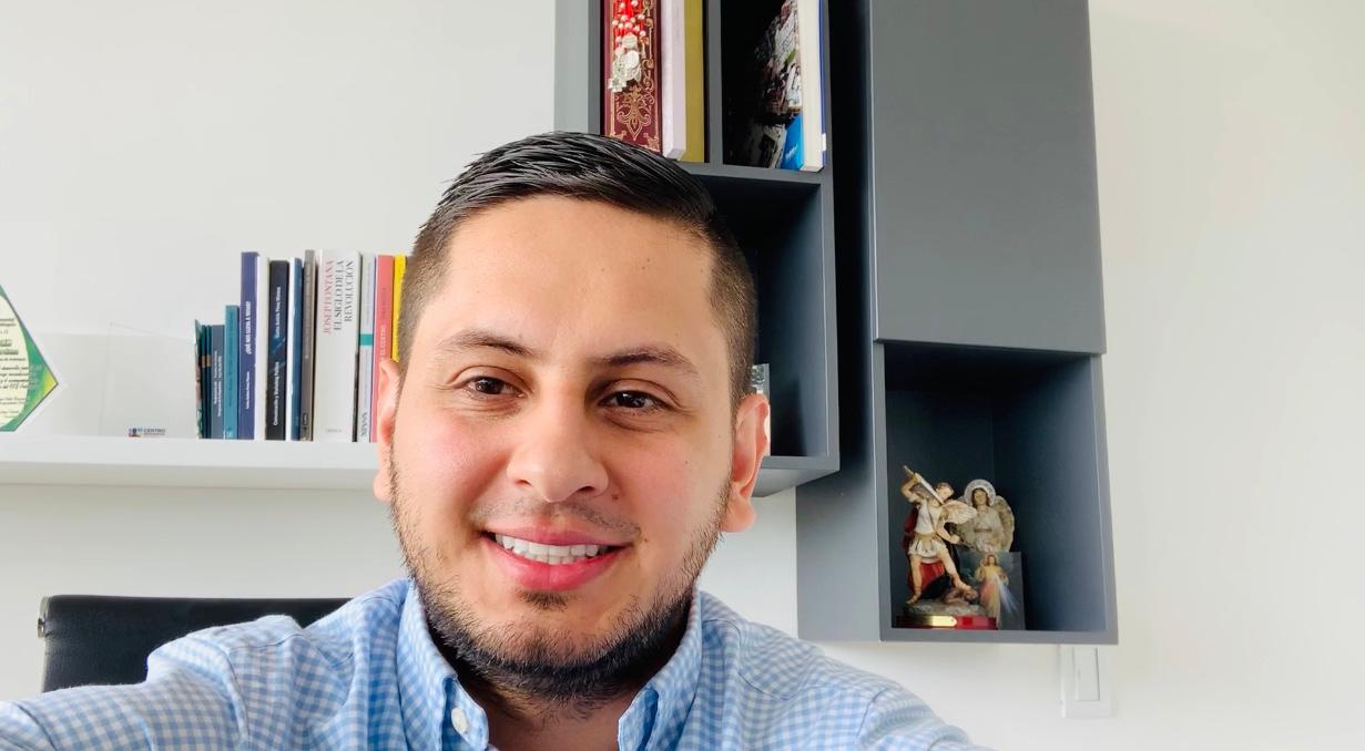 Senador Esteban Quintero