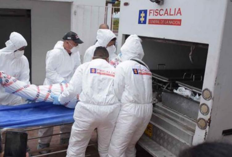 Hallan cadáver con machete en mano en San Cristóbal; se presume fue asesinado con un martillo