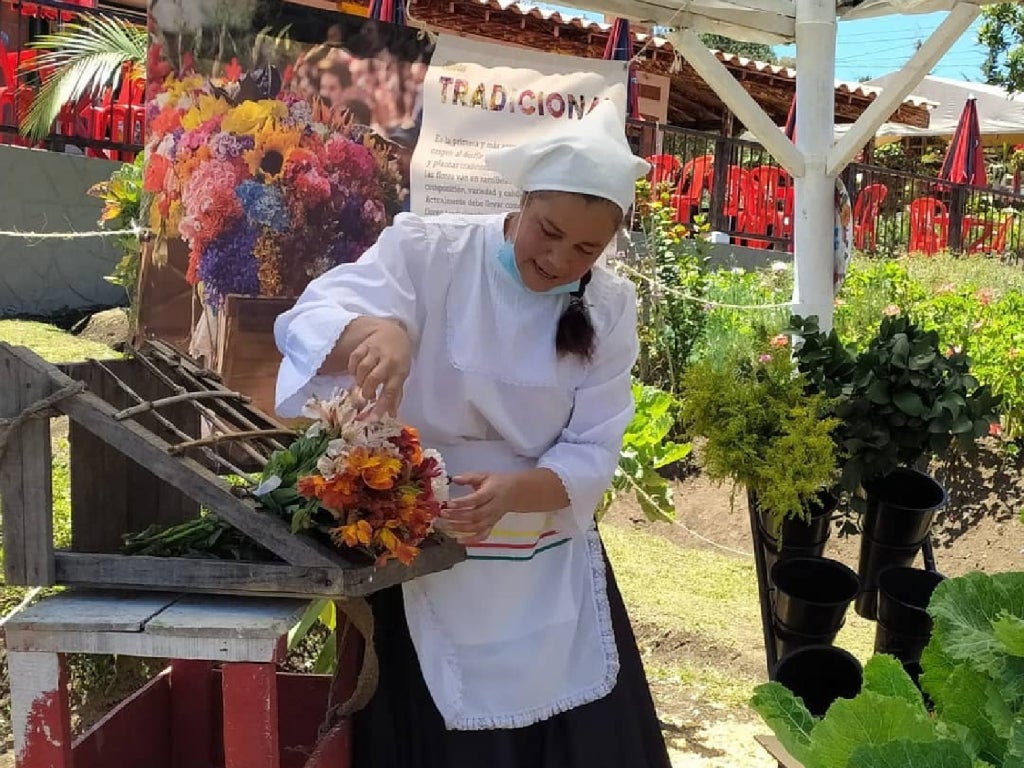 En Feria de Flores, líderes de Santa Elena insisten en la importancia del turismo responsable
