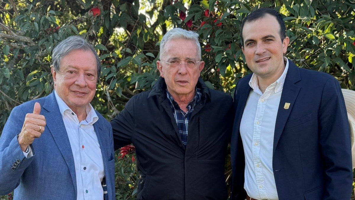 Visita de concejal de Medellín al expresidente Uribe