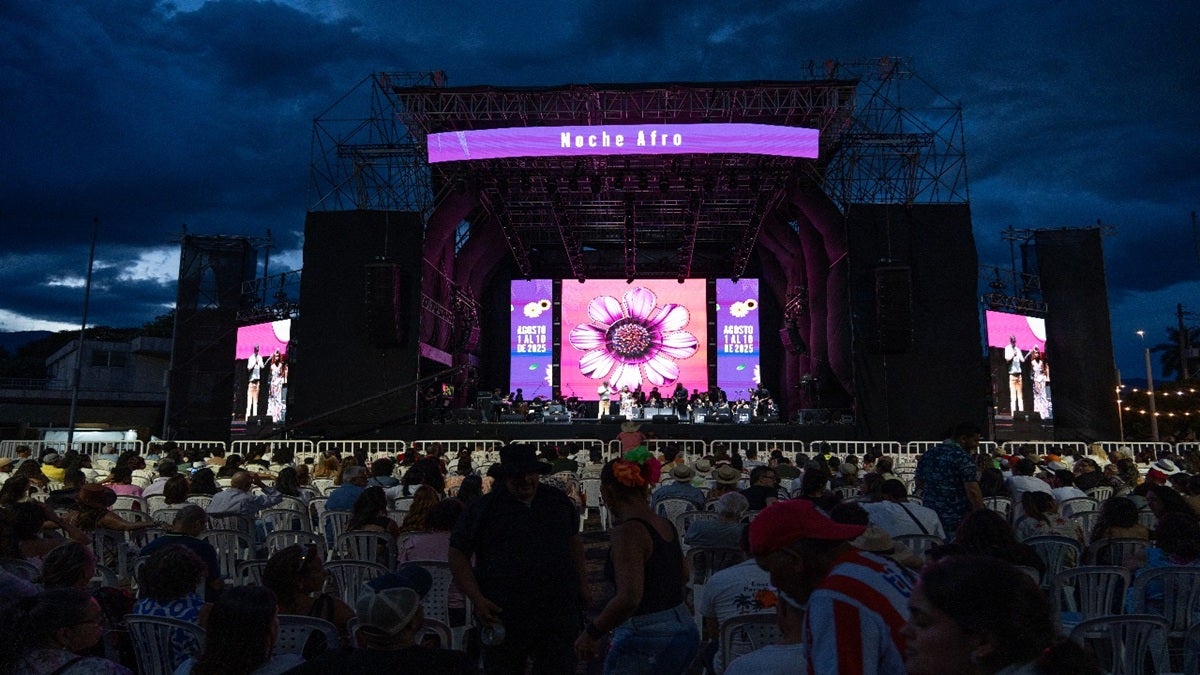 Tablados musicales en tres barrios tendrá la Feria de Flores para este martes
