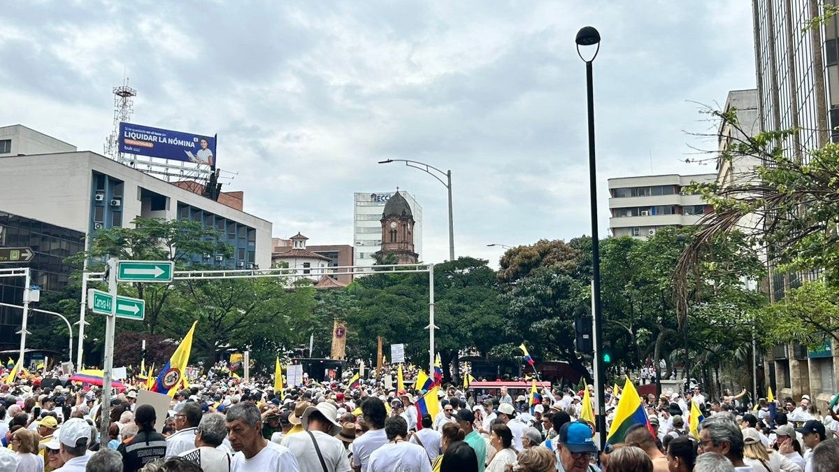 Movilización en Medellín por la defensa de Álvaro Uribe