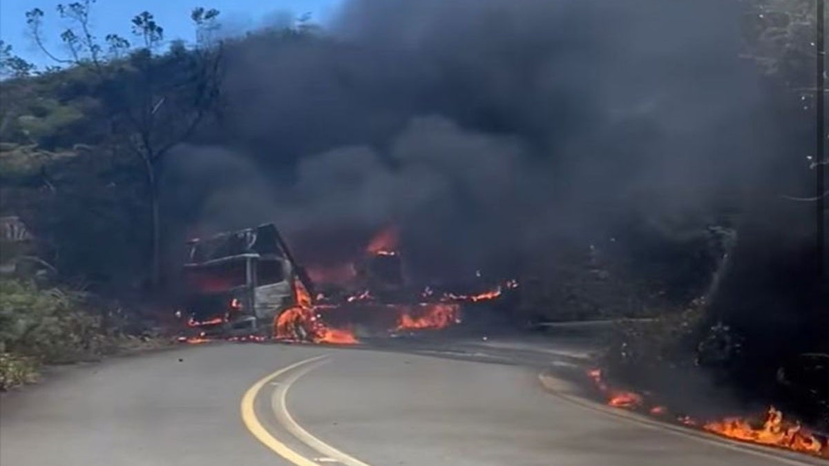 Camión con mercancía de las tiendas D1 fue incinerado en Anorí (Antioquia)