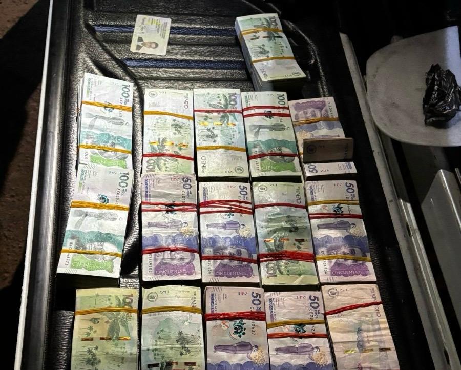 Capturan a hombre con más de $253 millones ocultos en un bus intermunicipal en Guarne