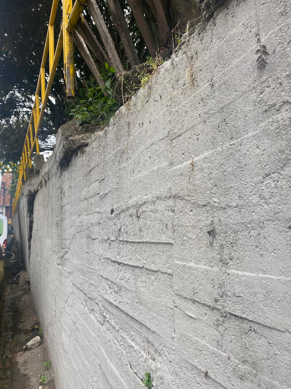 Emergencia sanitaria y estructural en el barrio Mirador del Doce de Octubre: comunidad exige atención urgente