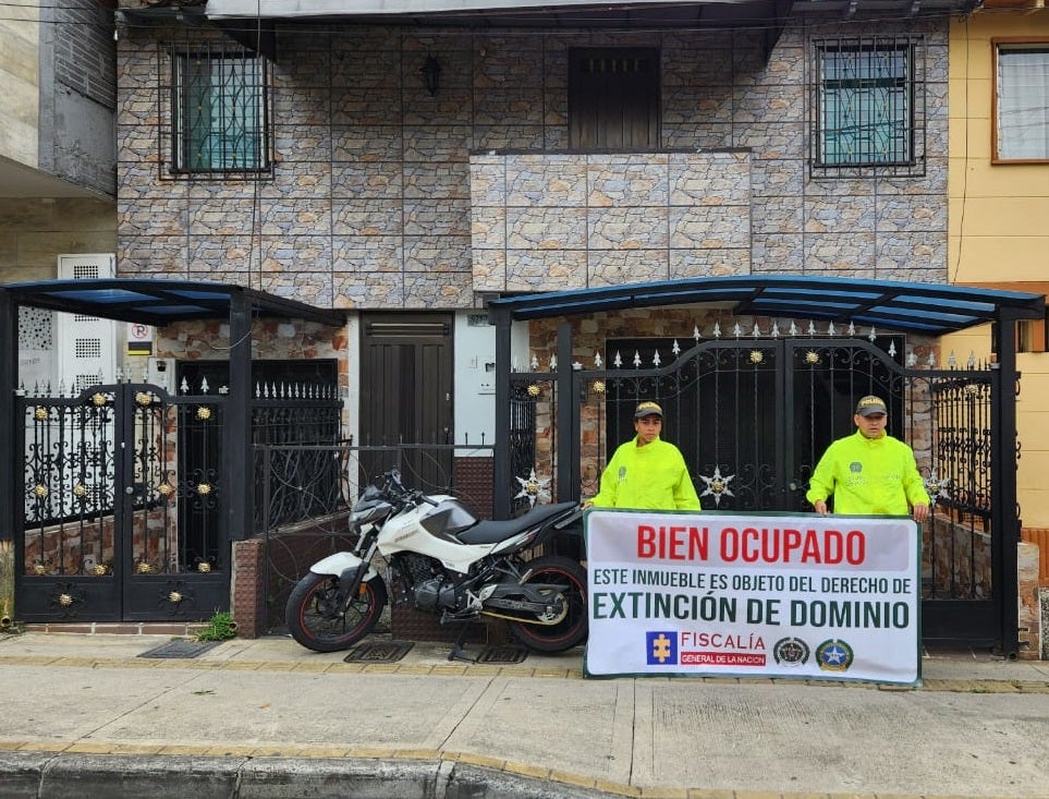 Extinción de dominio a “Los Jhonny” en Antioquia: incautan casas, vehículos y empresas por $4.000 millones
