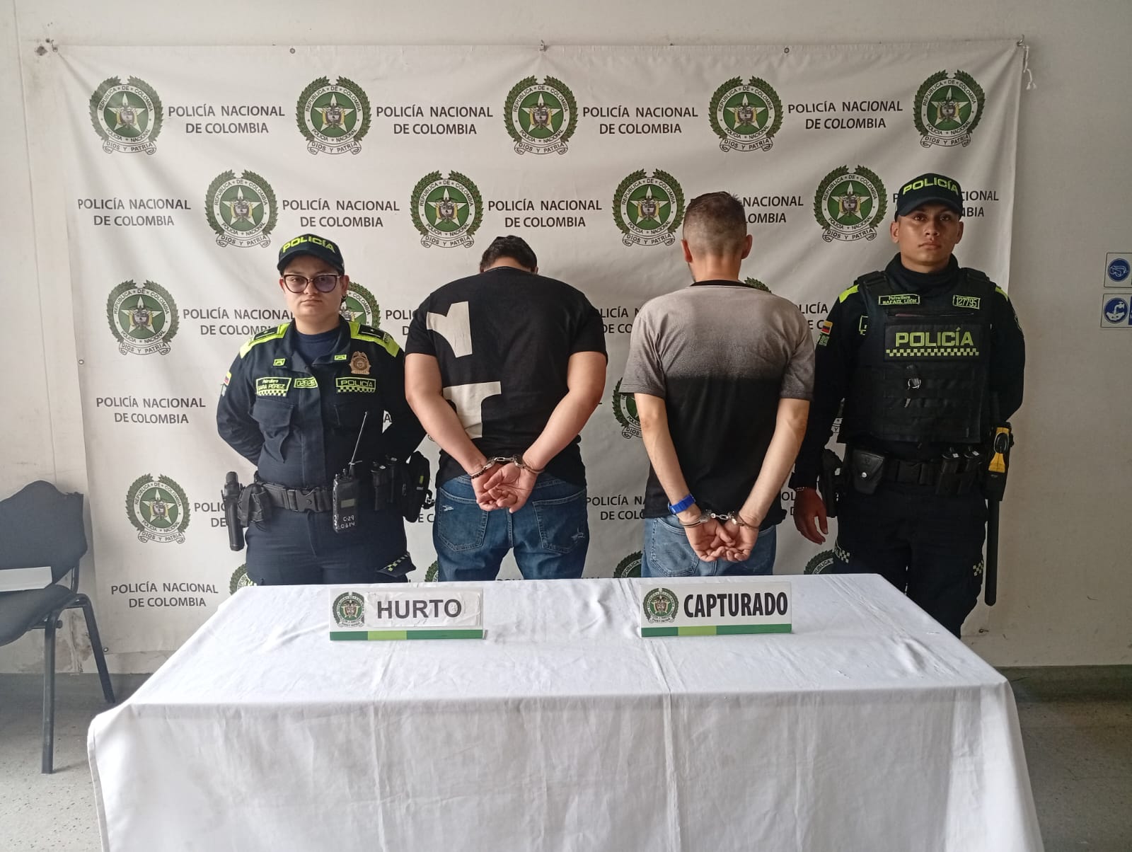 Extorsionaban a conductores de reparto: dos capturados en Itagüí