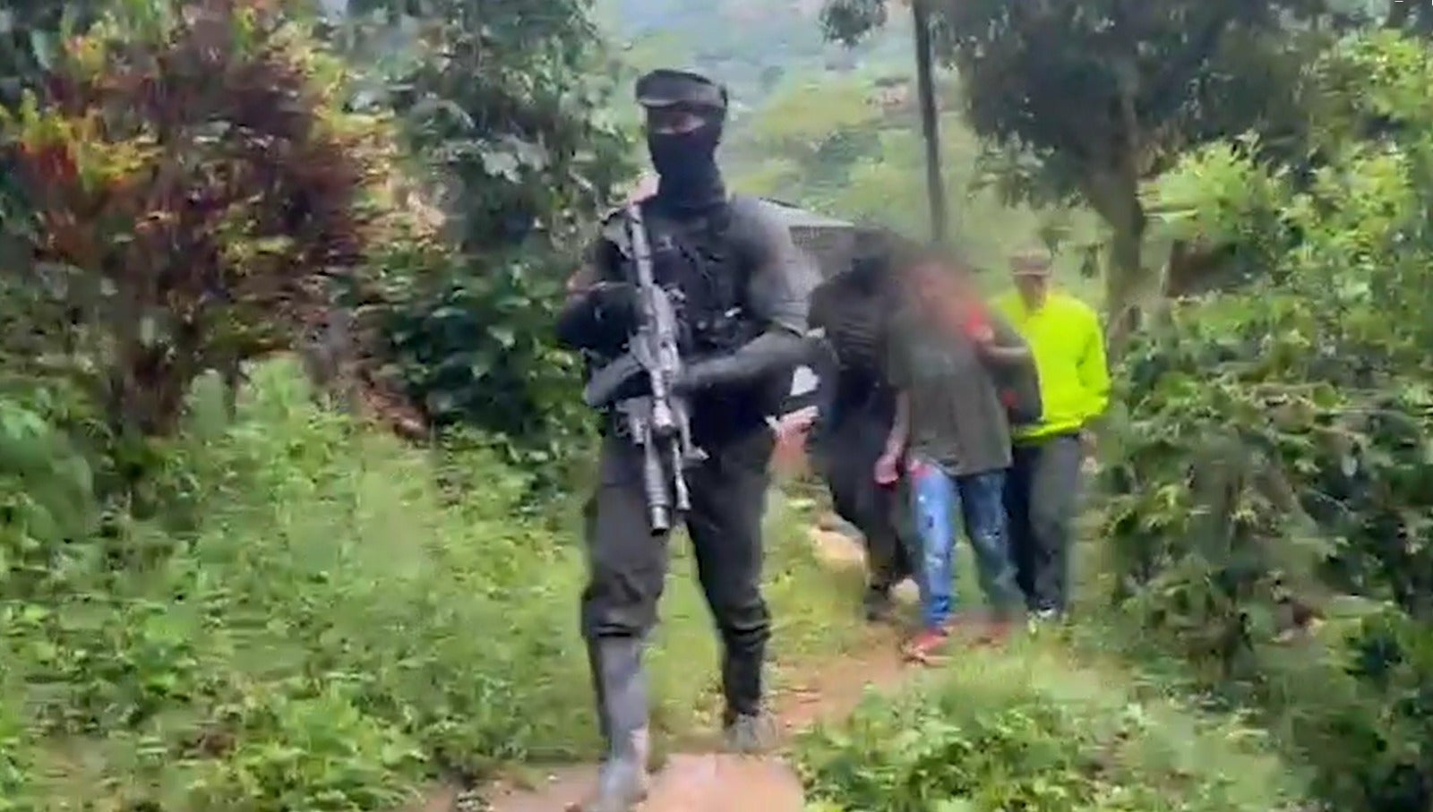 Cuerpo Élite Policial refuerza la seguridad en Antioquia con 106 capturas para proteger a firmantes de paz