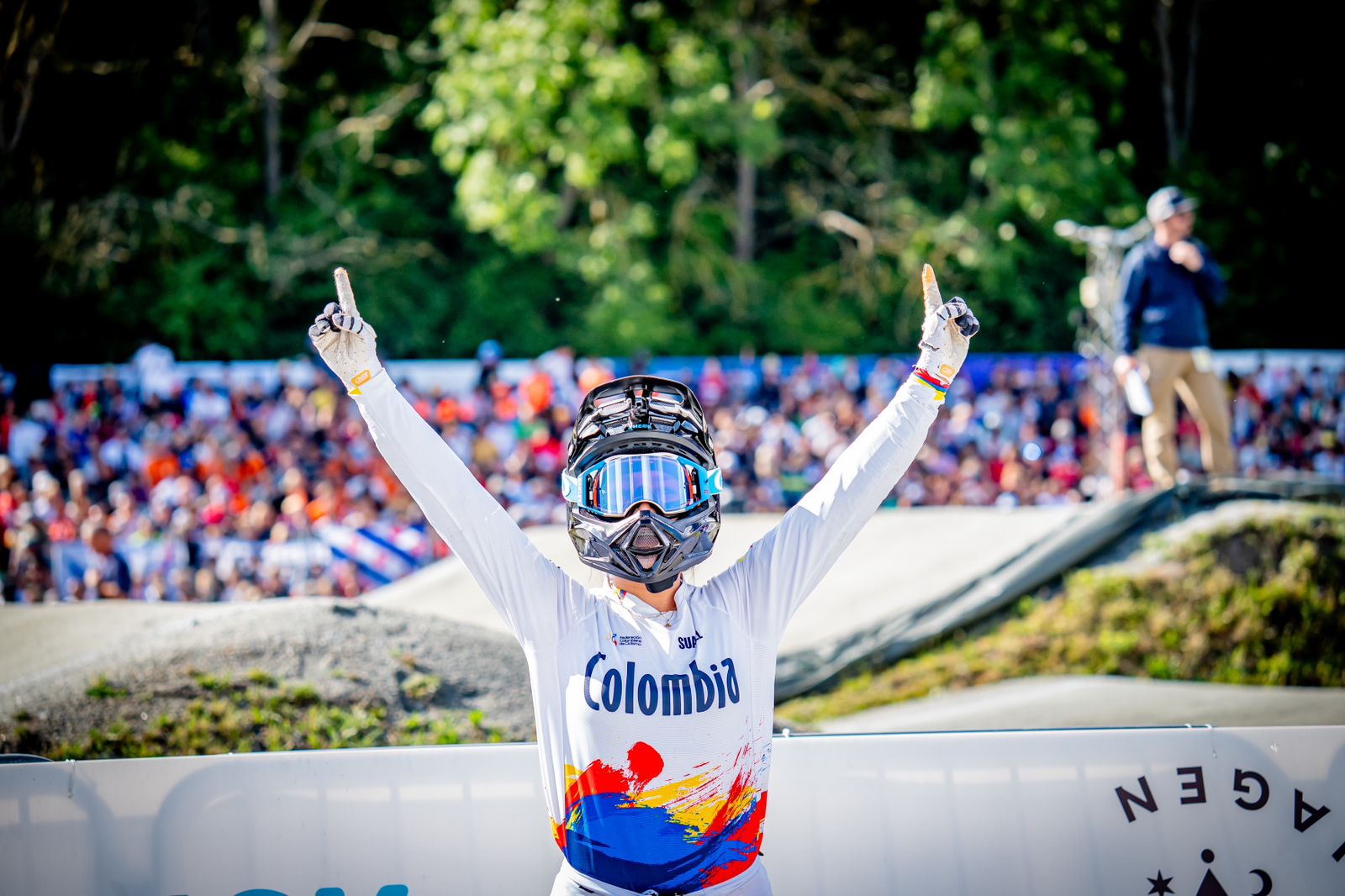 Valentina Jiménez, la campeona paisa que pedalea con el corazón de su madre: el motor invisible detrás del oro mundial
