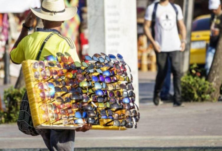 Referencia de vendedor ambulante en Medellín