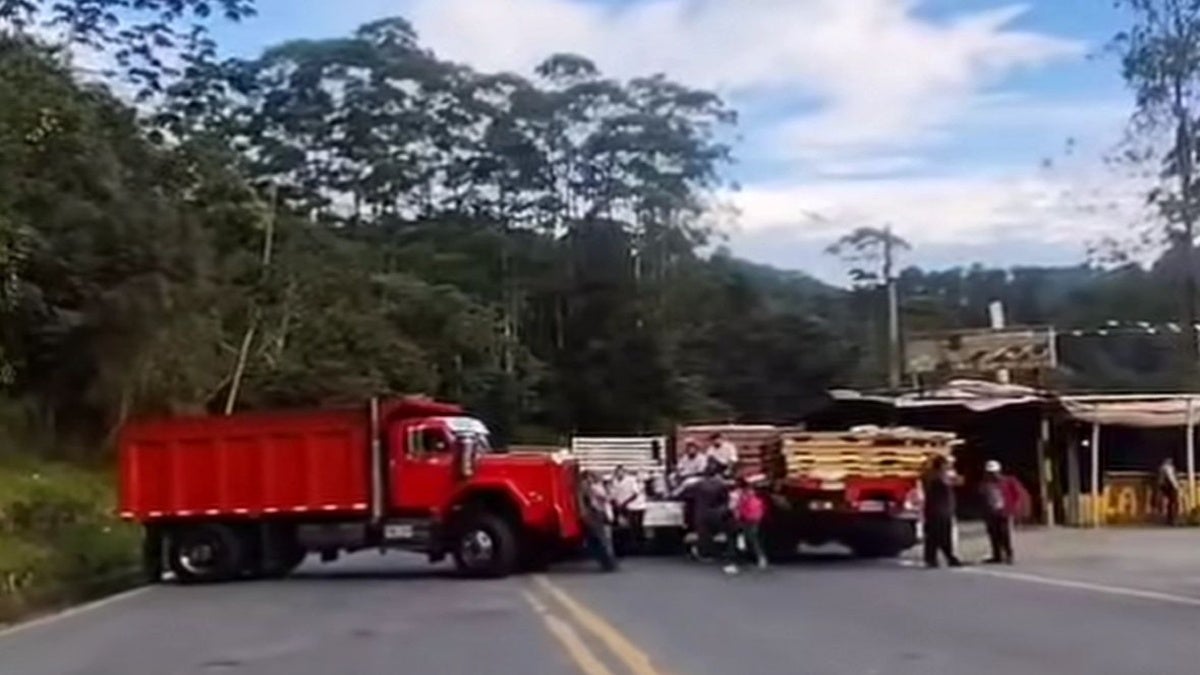 Bloqueo de vías suroeste antioqueño