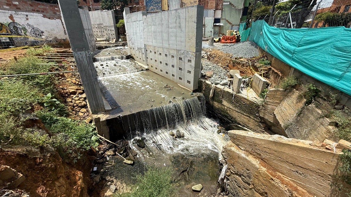 La construcción del canal de La Honda en Medellín