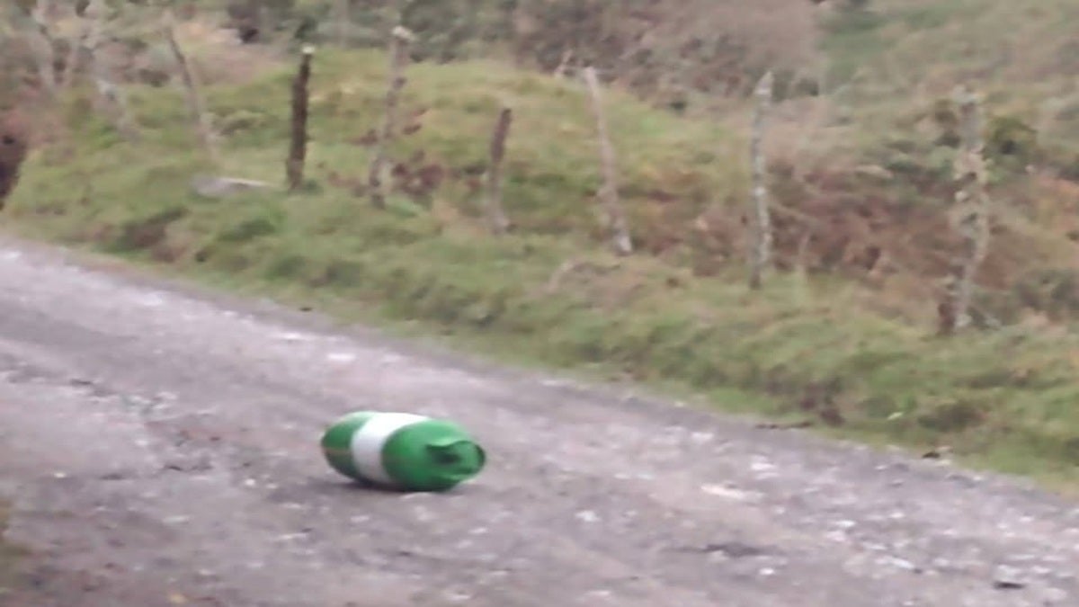 El norte de Antioquia fue afacetado con un cilindro abandonado y enfrentamientos entre grupos armados