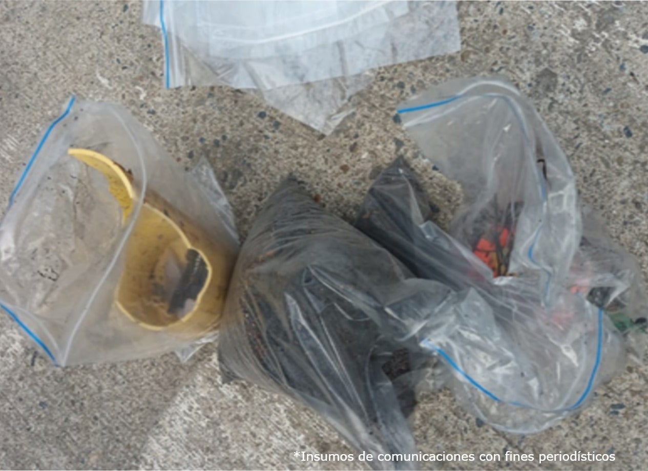 [FOTOS] A prisión hombres que instalaron olla bomba con metralla en la estación de Policía de Amalfi