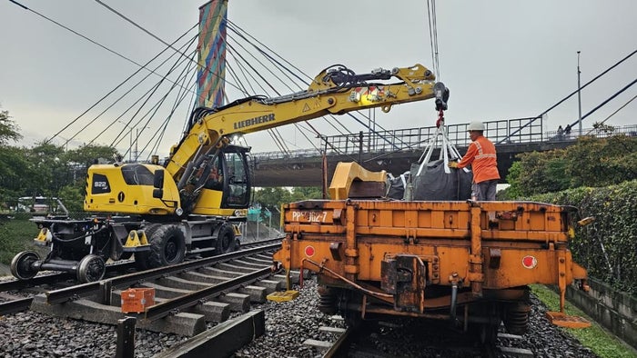 Atención de emergencia en vía férrea del Metro de Medellín