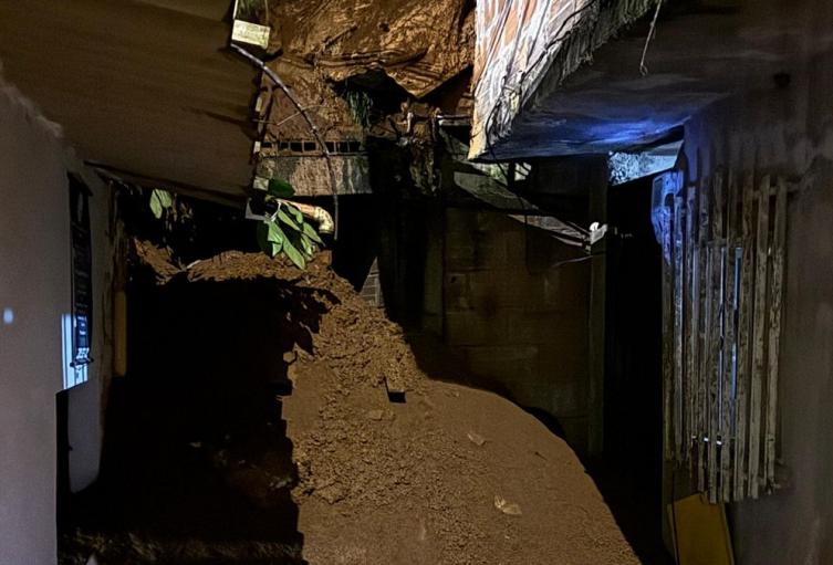 Deslizamiento de tierra en el barrio Villatina