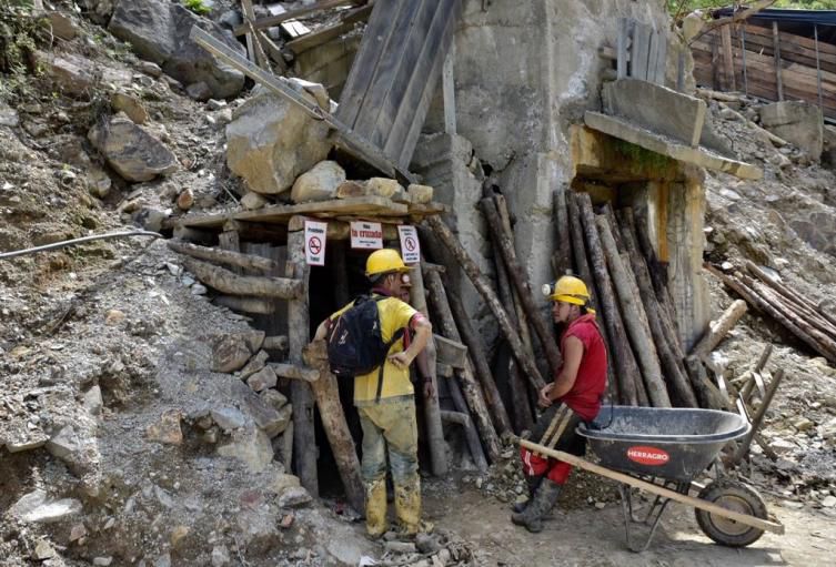 Avalancha de tierra y roca sepultó a un minero en Zaragoza; murió atrapado mientras realizaba sus labores