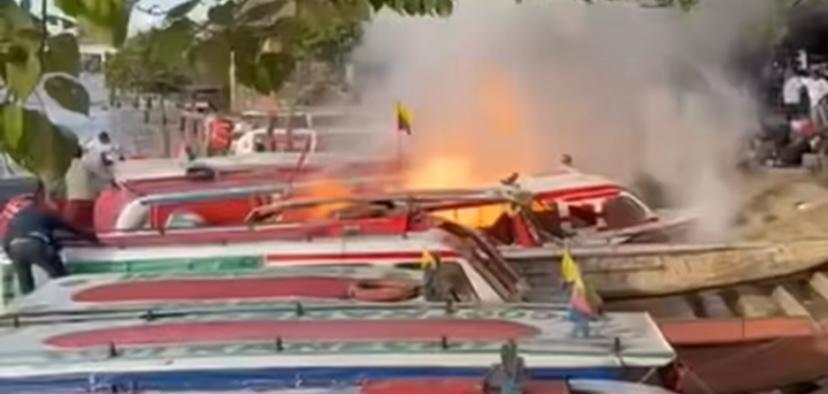 Incendio en el puerto de El Bagre: batería mal manipulada destruye siete embarcaciones