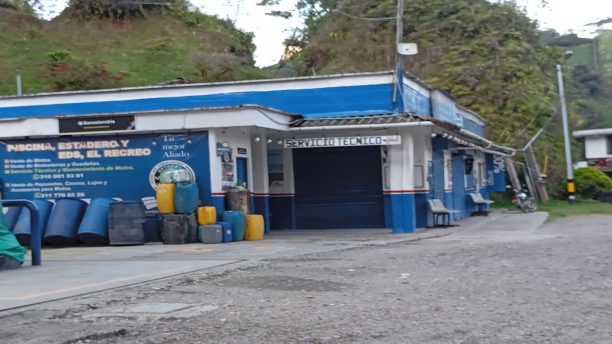 Alcaldesa de Nariño (Antioquia) denuncia intimidaciones y extorsión de tres hombres en zona rural del municipio