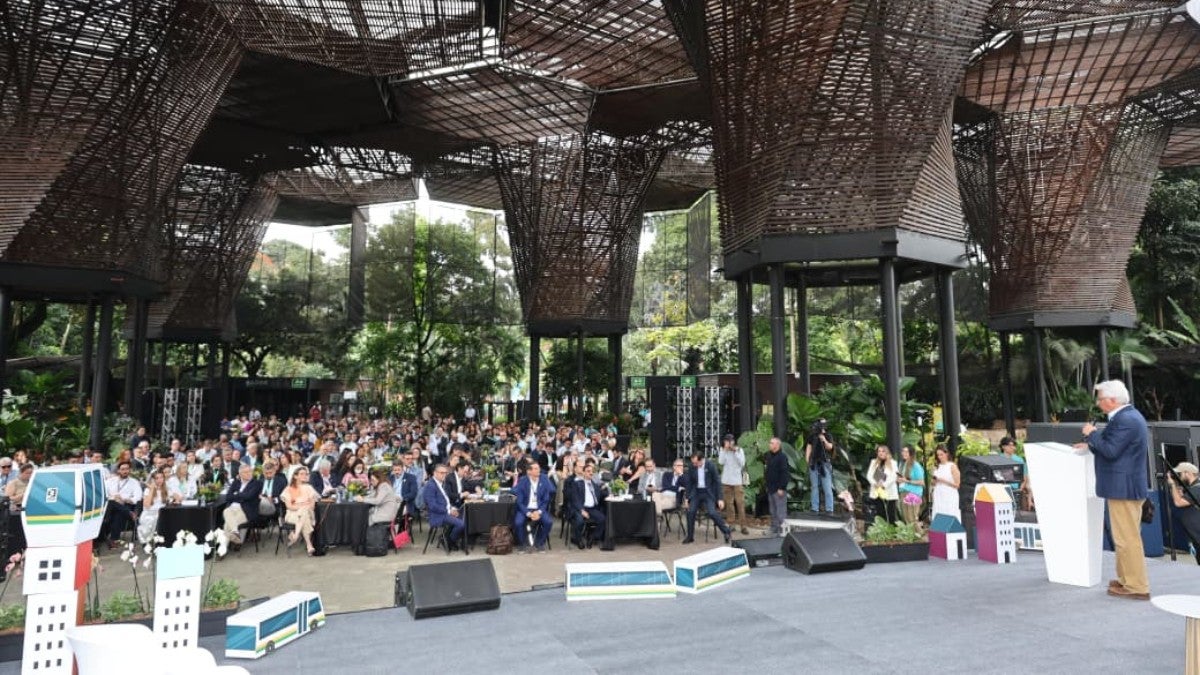 Evento de movilidad sostenible en Medellín