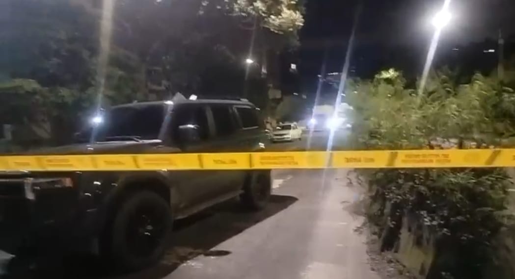 Sobrino de alias “Cuco Vanoy”, ex jefe de las AUC, en estado crítico tras ataque sicarial en Medellín