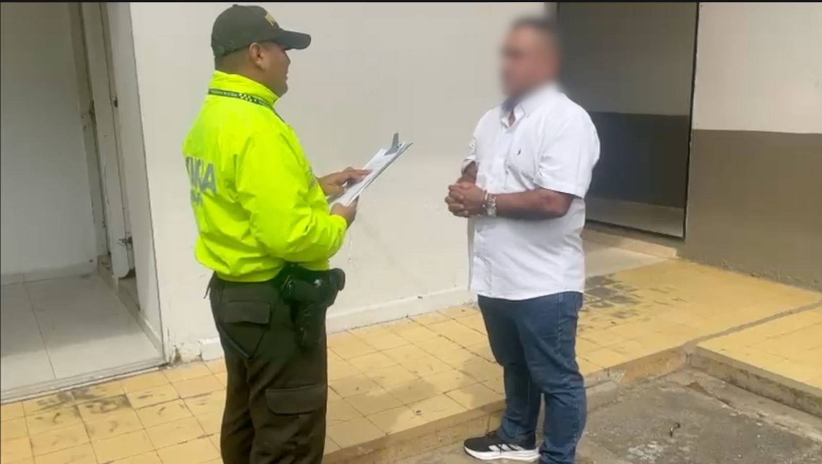 Capturaron a funcionario de la Registraduría en Medellín: Así operaba red de registros civiles y cédulas
