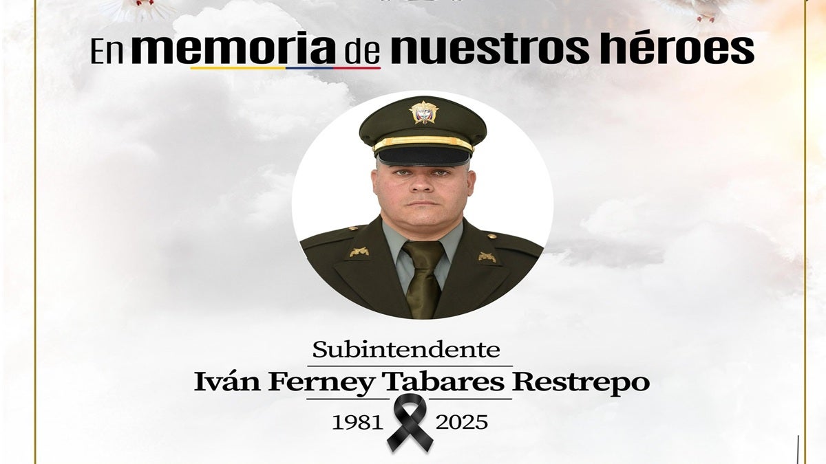 Uniformado de la Policía fue asesinado en medio de un hurto en Medellín. Uno de los ladrones resultó lesionado