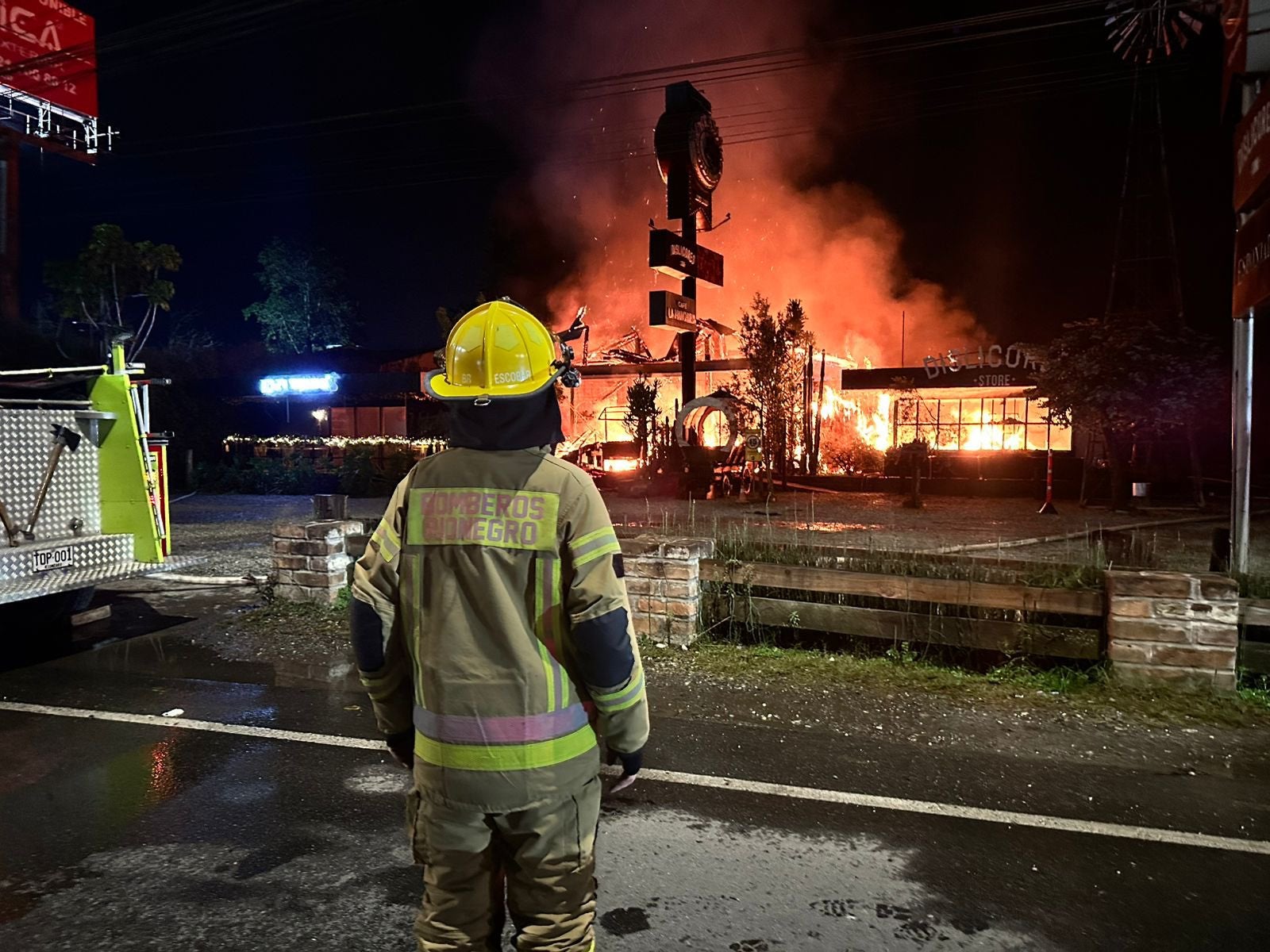 Grave incendio afectó al municipio de Rionegro