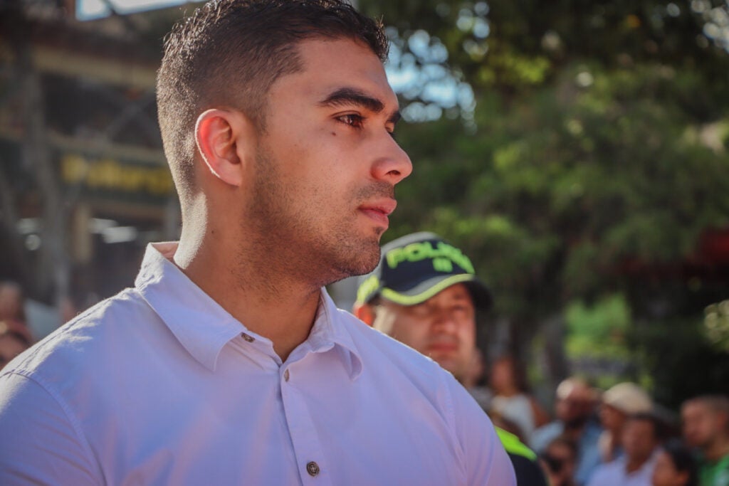 Procuraduría investiga al alcalde de Girardota y a 7 concejales por presunta compra de votos