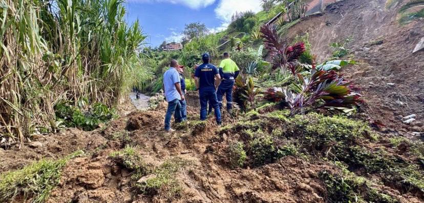 Mientras atienden emergencia en Barbosa-Concepción, 30 veredas siguen en vigilancia activa por lluvias