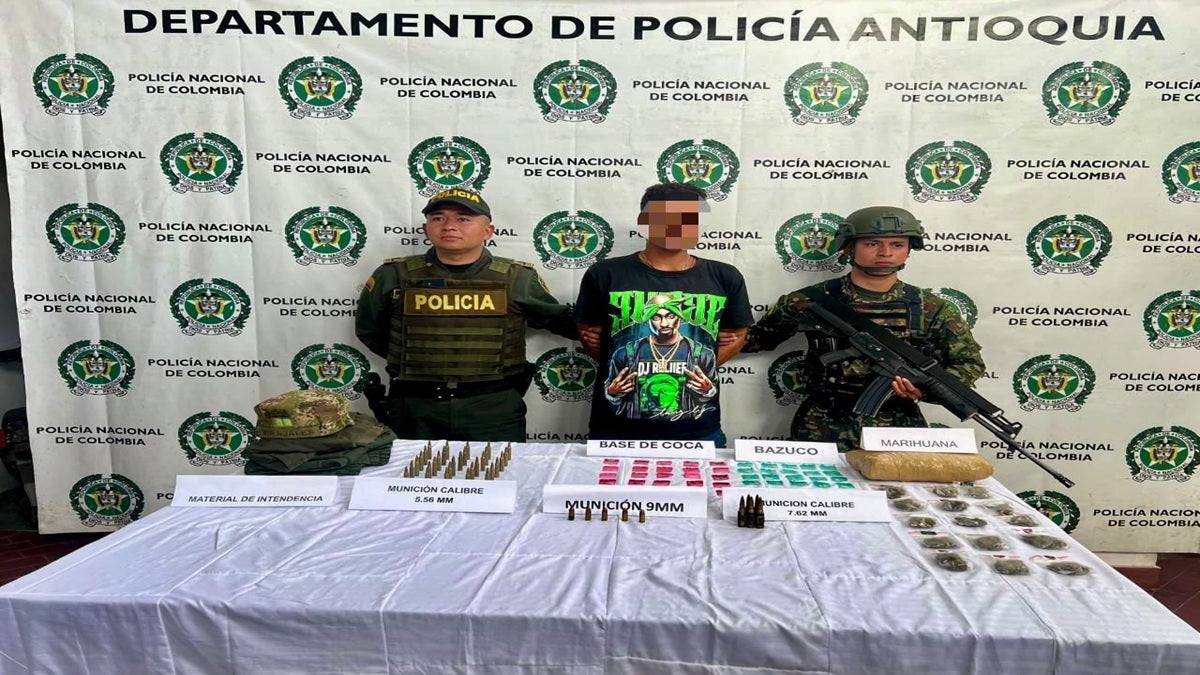 Golpe al Clan del Golfo en el suroeste antioqueño: autoridades localizaron tres depósitos ilegales de armas