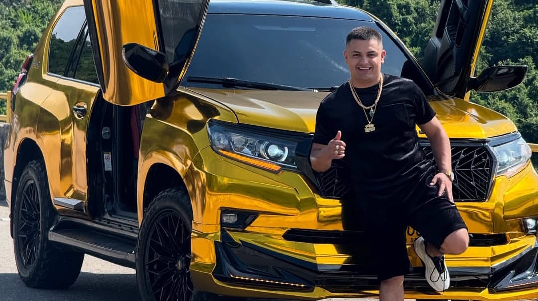 'El Billetudo' perdió su extravagante camioneta dorada: Inmovilizada en Medellín por varias infracciones de tránsito