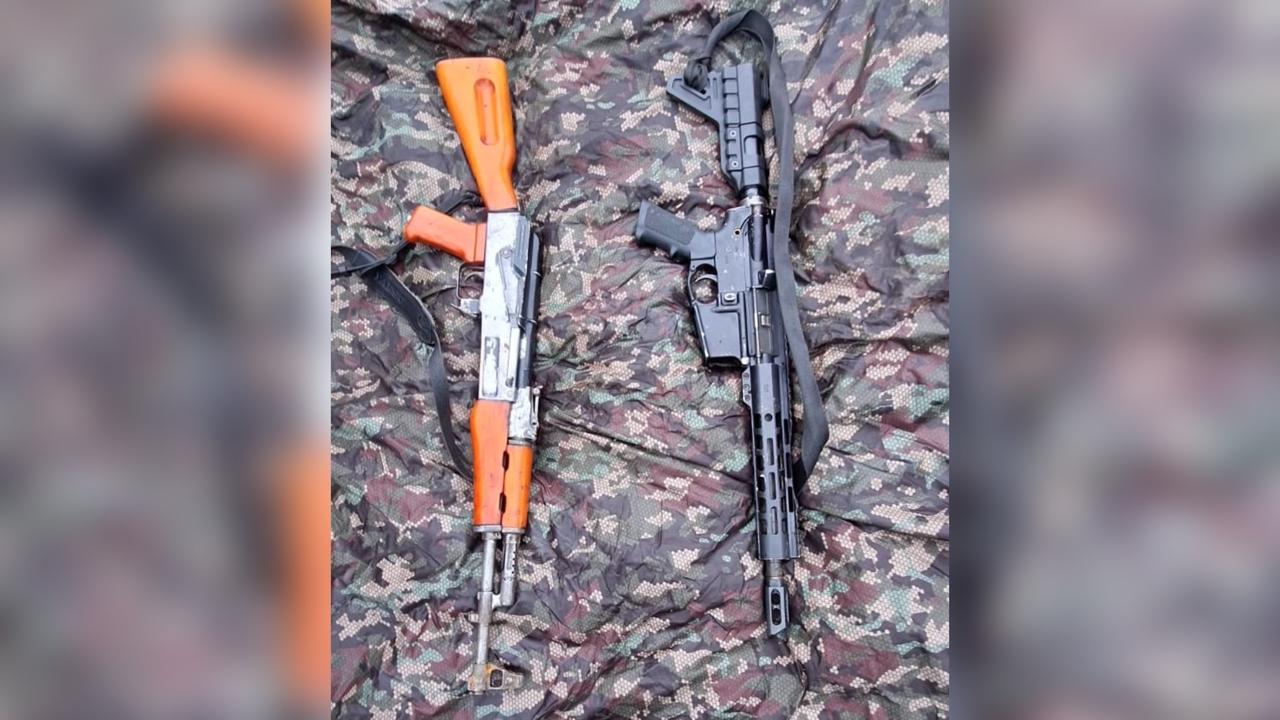 En caletas de Támesis: policía y ejército hallan cuatro fusiles y más de mil cartuchos del Clan del Golfo