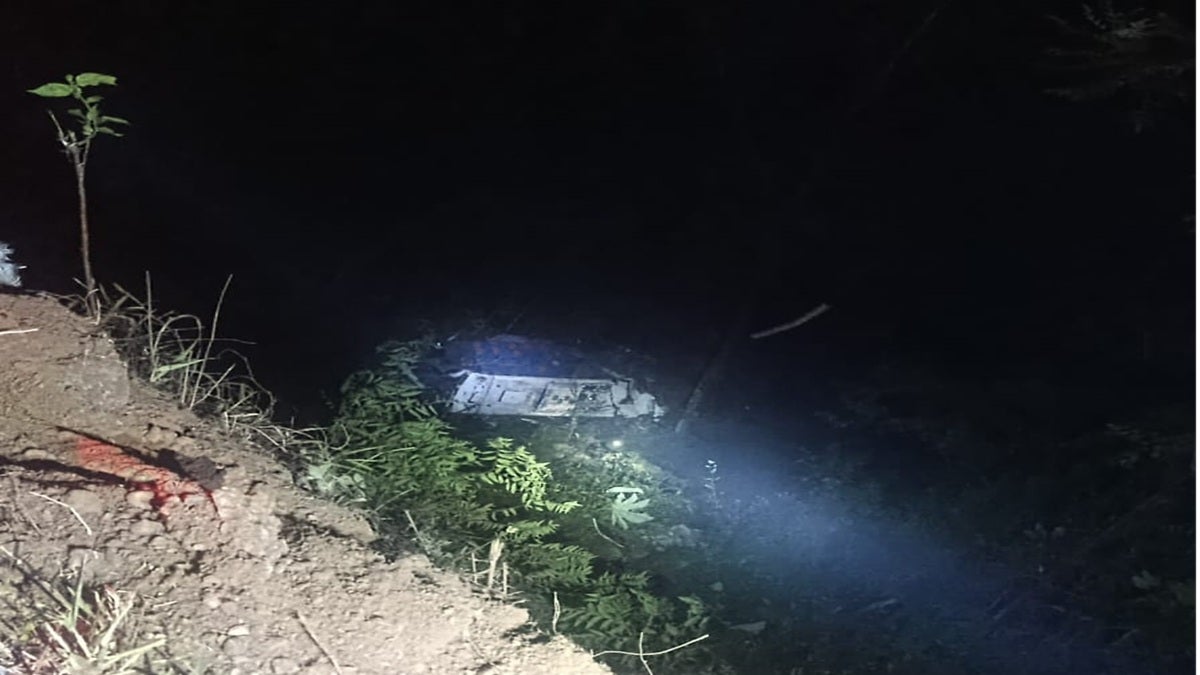 Autoridades atienden accidente de tránsito de excursión de grado 11 que deja al menos cinco muertos y 10 heridos