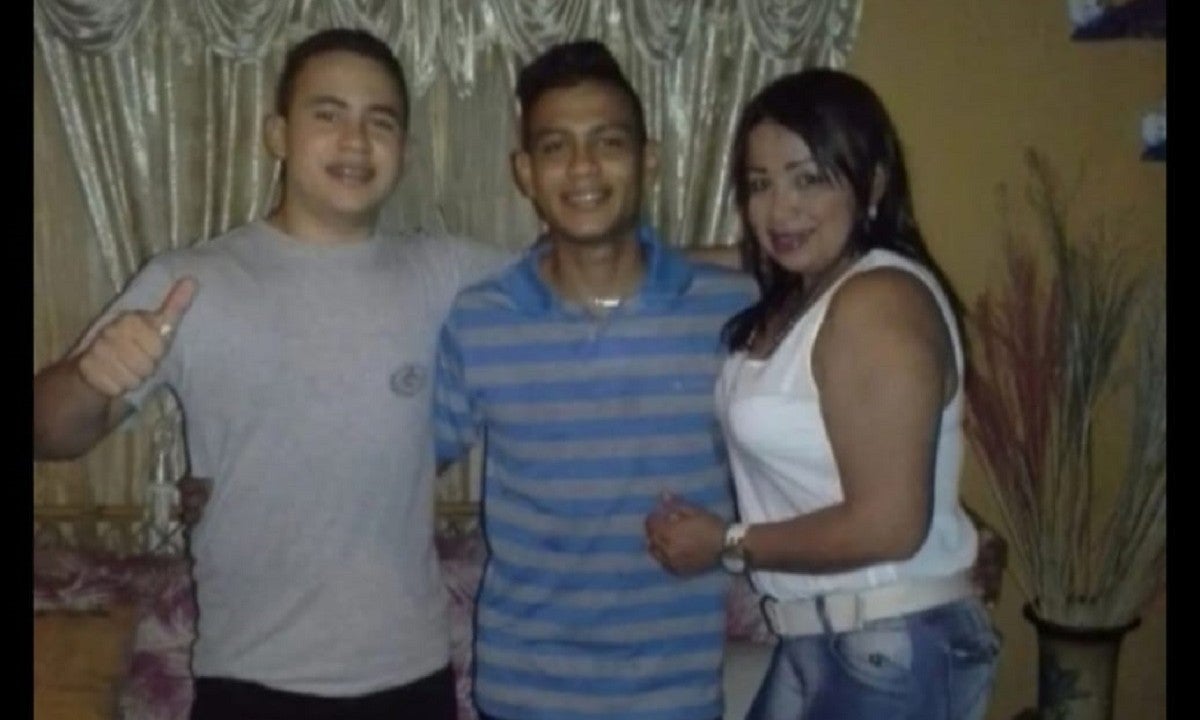 hermanos Leonardo y Leandro Chirinos Parra