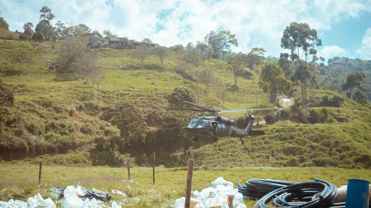 Helicóptero en Ebéjico
