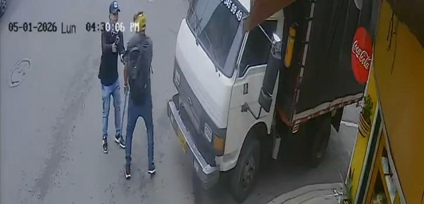 El caso más reciente se presentó en Girardota, donde le arrebataron el bolso a un hombre con un botín de $18 millones de pesos.