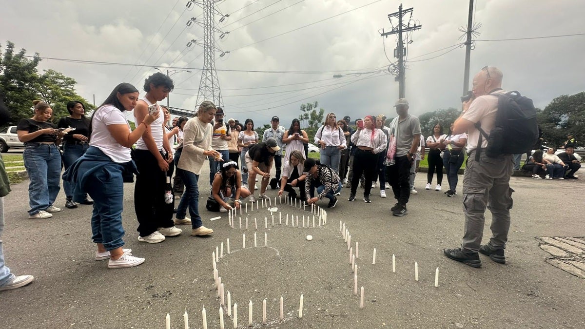 Fanáticos rindieron homenaje a Yeison Jiménez en Medellín