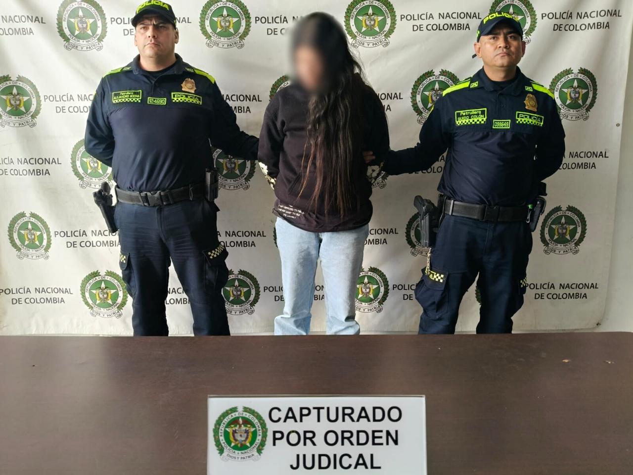 La mujer era requerida por el delito de concierto para delinquir con fines de homicidio y tendría un amplio historial delictivo.