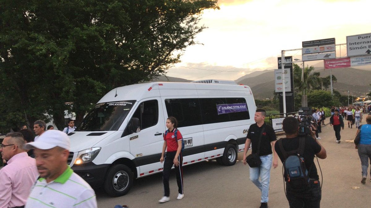 Transporte escolar en la frontera