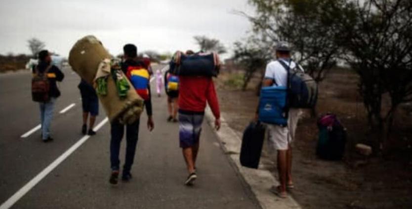 Venezolanos tratan de retornar a su país