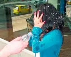 El taxista es buscado por las autoridades.