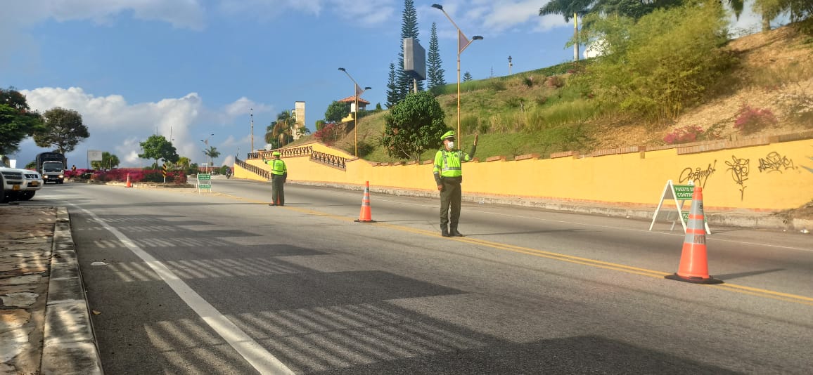 Dos mil uniformados garantizarán plan retorno de Puente de reyes en Santander