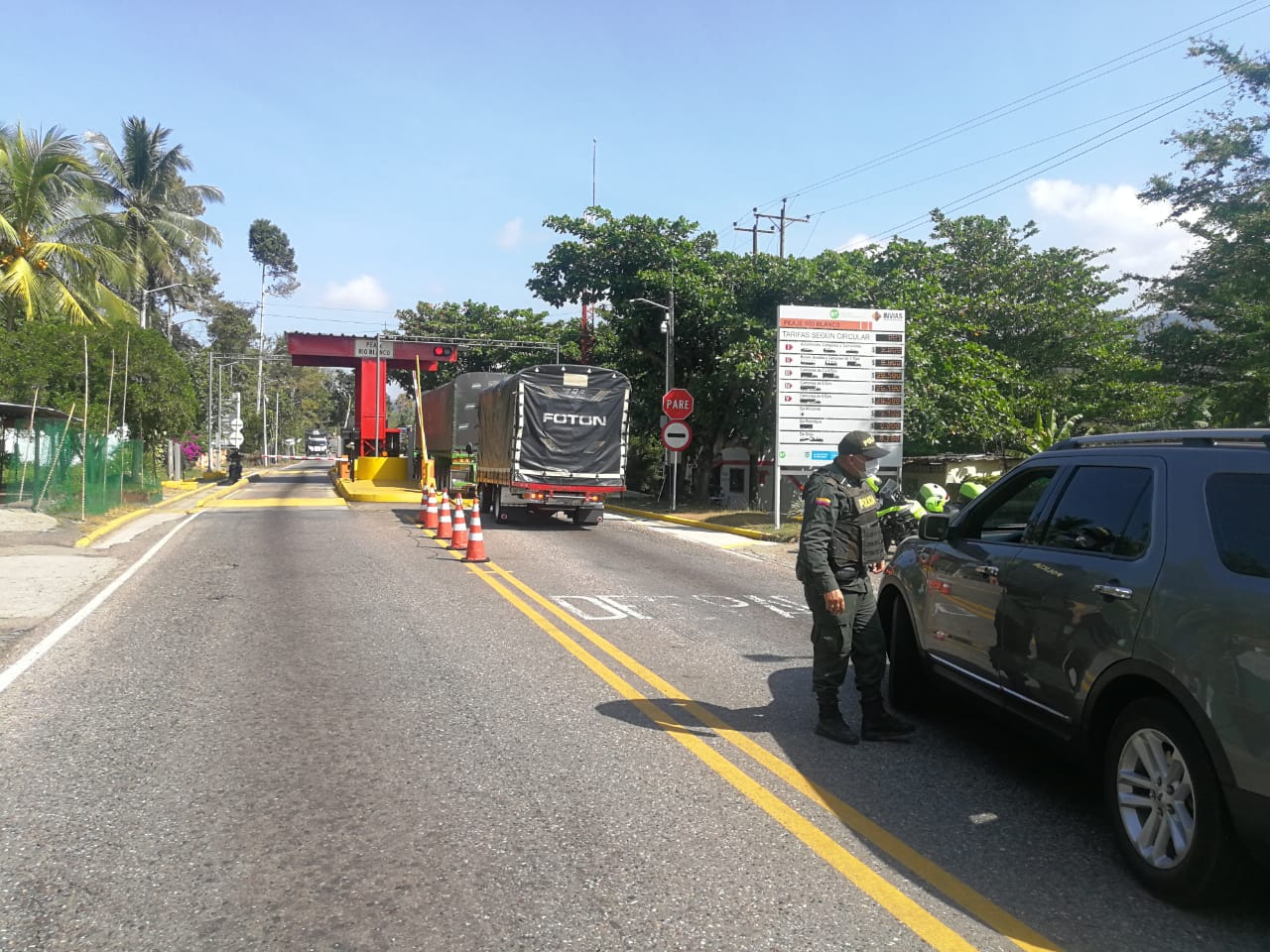 Cierre en la vía Rionegro - San Alberto