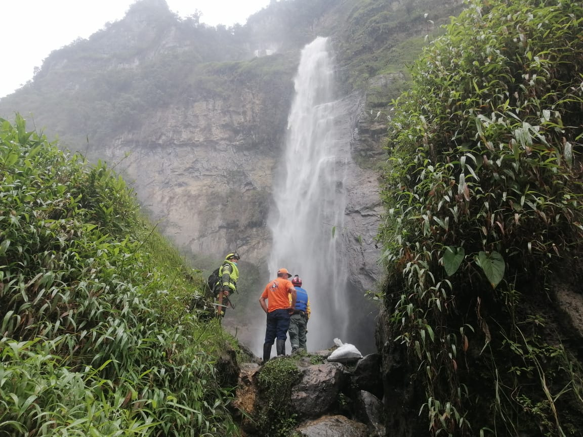 Los organismos de socorro adelantan a la vacuna