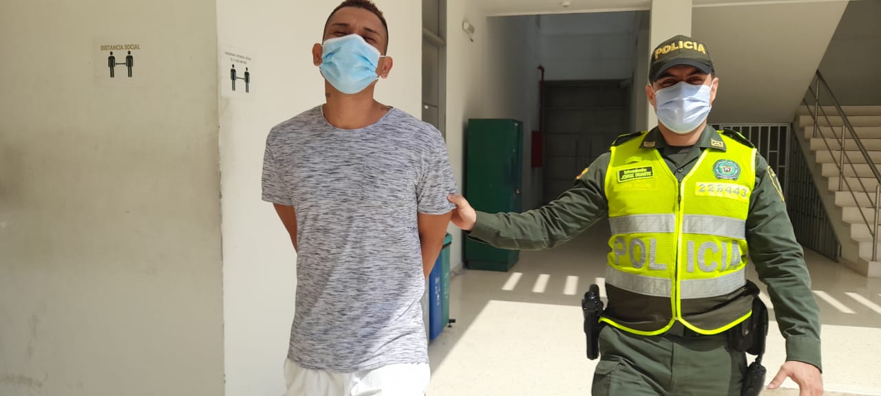 con un revolver fue capturado