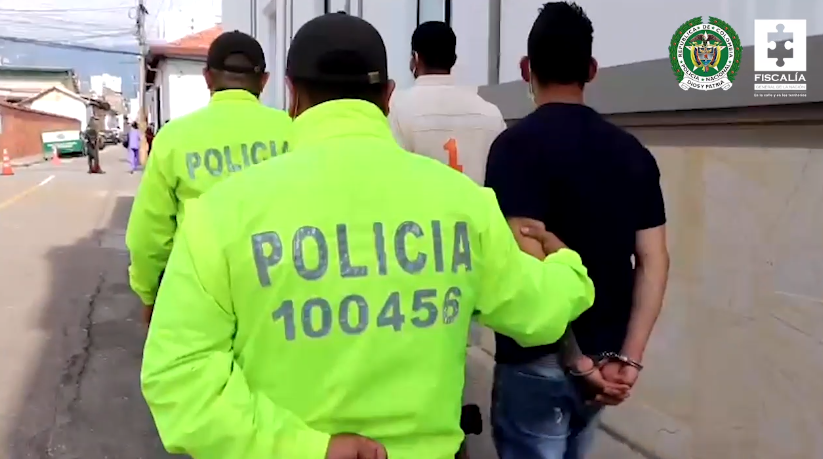 A la cárcel dos hombres por presuntas amenazas y desplazamiento Santander