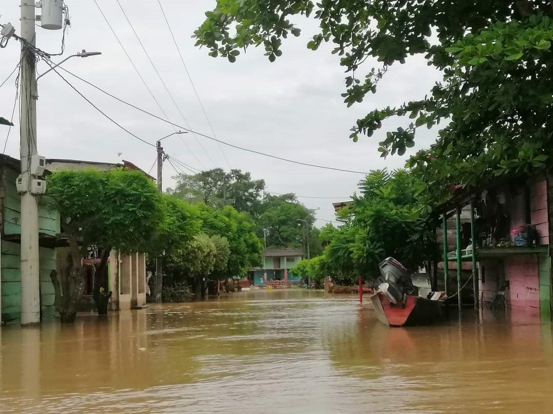 Vías inundadas en Tibú